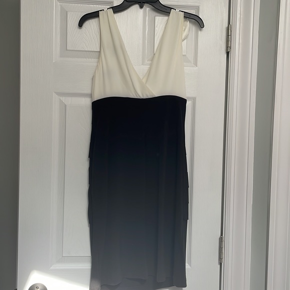 Black and white formal dress with flower detail by Connected Apparel - Picture 2 of 2